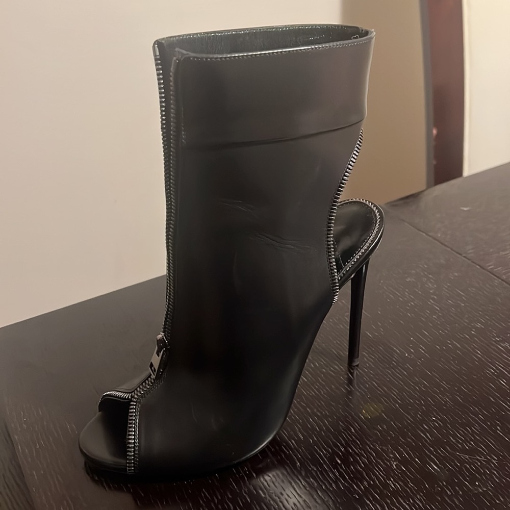 NWT Tom Ford heels - Picture 13 of 13